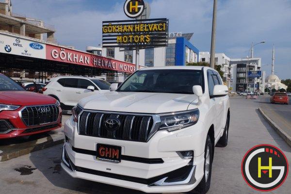 TOYOTA Land Cruiser PRADO.